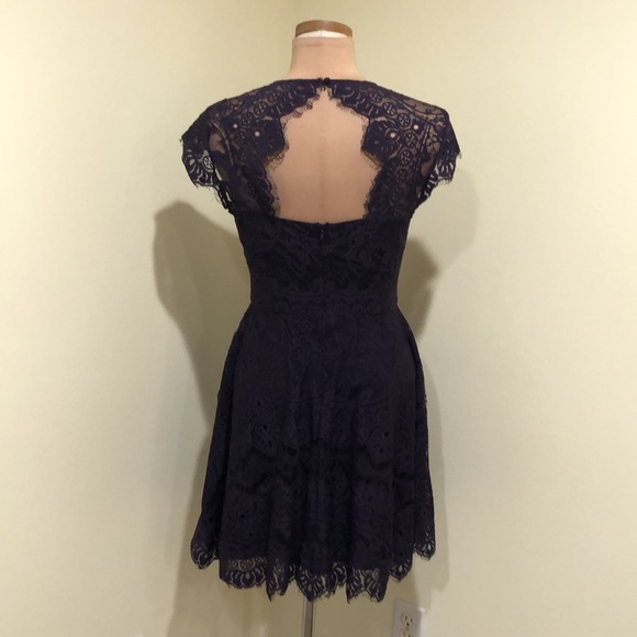 ModCloth BB Dakota Dress Size 6 Dark Purple Eyelash Lace - Picture 6 of 11
